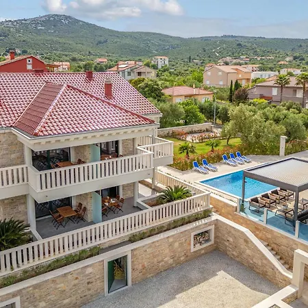Gorgeous In With Jacuzzi Apartamento *