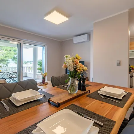 Apartamento Gorgeous In With Jacuzzi *