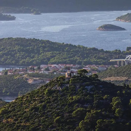 Lovely In דירה *