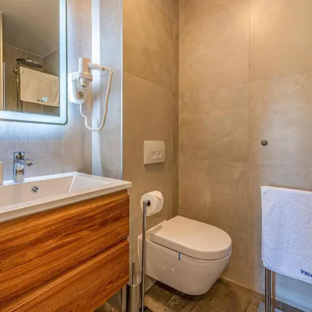 Gorgeous In With Jacuzzi Apartmán